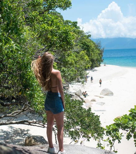 Foto de Pase de Actividades 2 para Fitzroy Island - Esnórquel y Paseo en Barco con Fondo de Cristal